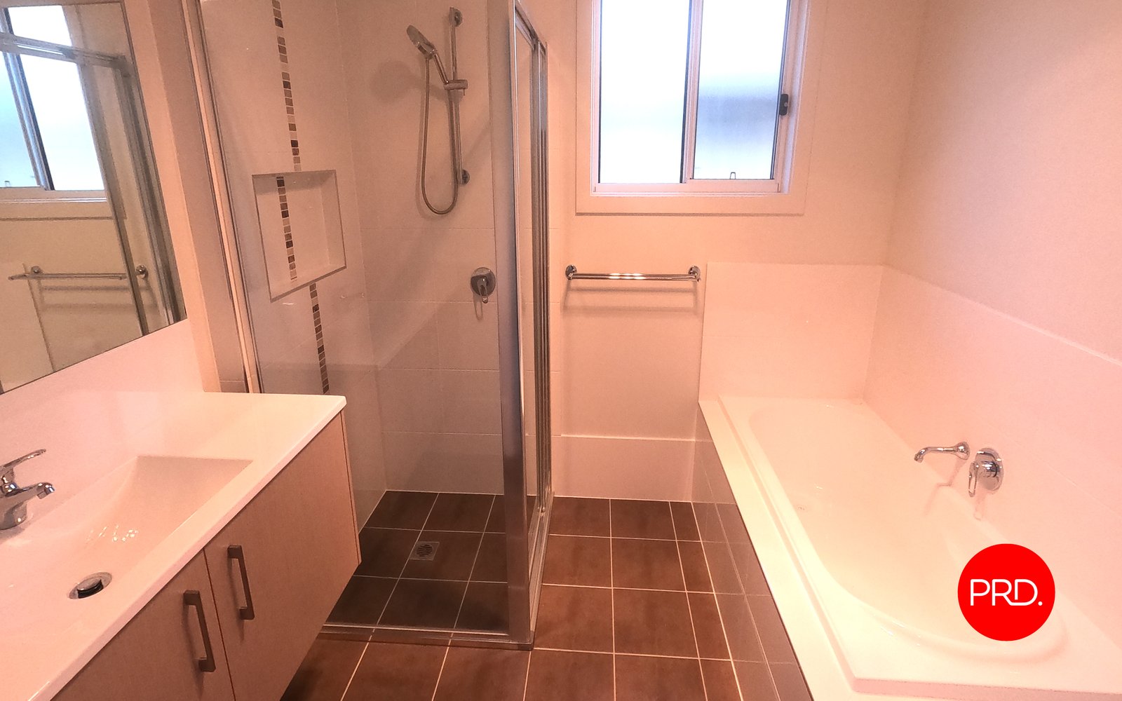 65 Arkley Avenue CLAYMORE 9