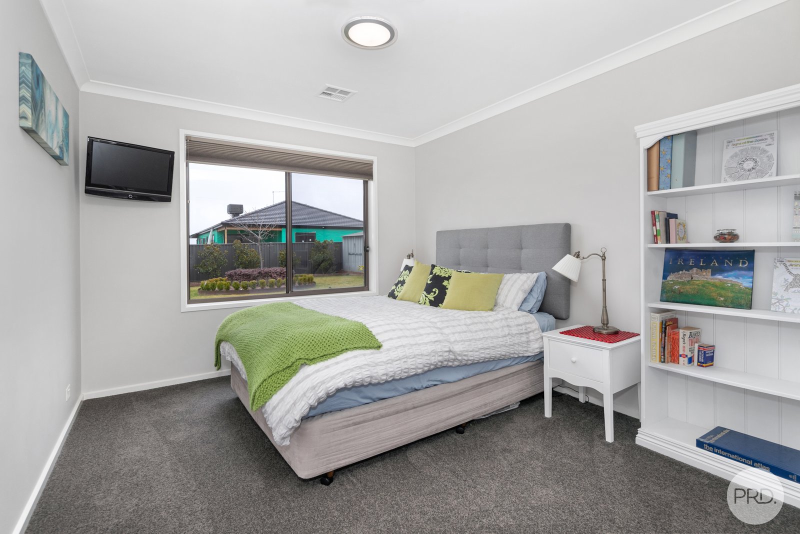 65 Ascot Gardens Drive DELACOMBE 6