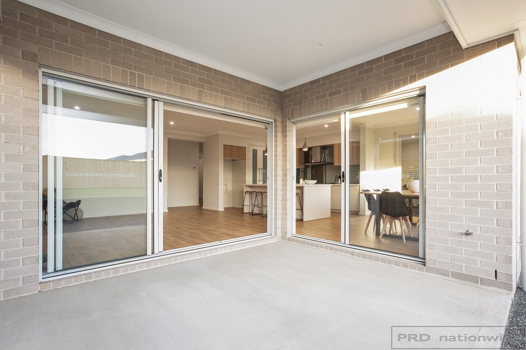 65 Billabong Parade CHISHOLM 17