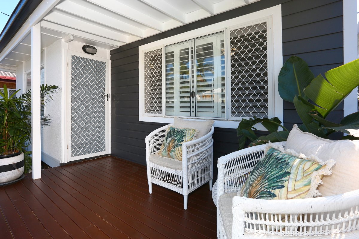 65 Central Street LABRADOR 2