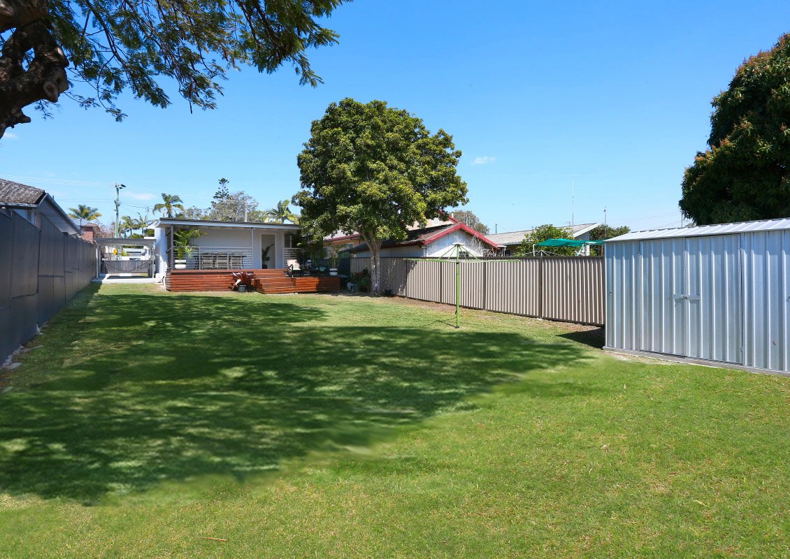 65 Central Street LABRADOR 16