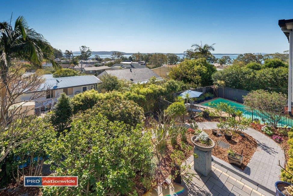 65 Corrie Parade CORLETTE 4