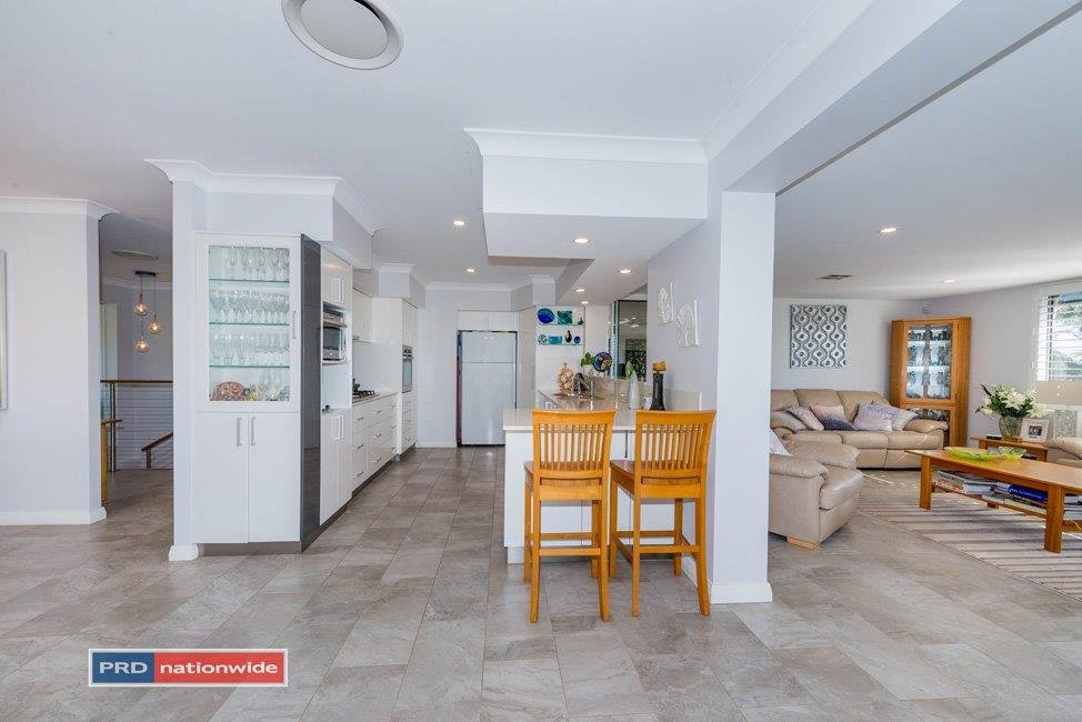 65 Corrie Parade CORLETTE 10