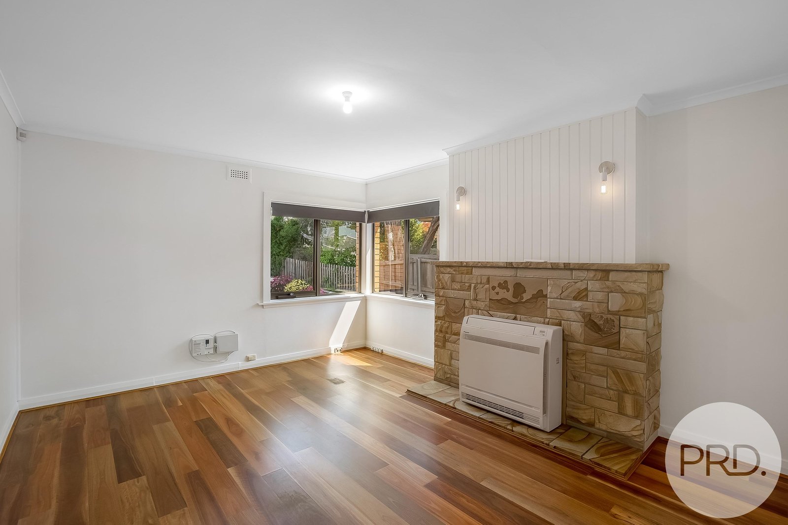 65 Edinburgh Crescent GOODWOOD 3