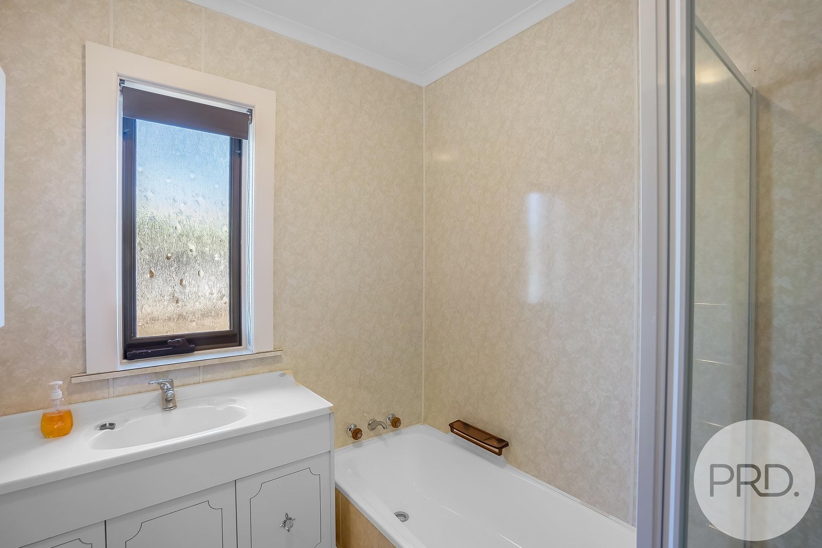 65 Edinburgh Crescent GOODWOOD 7