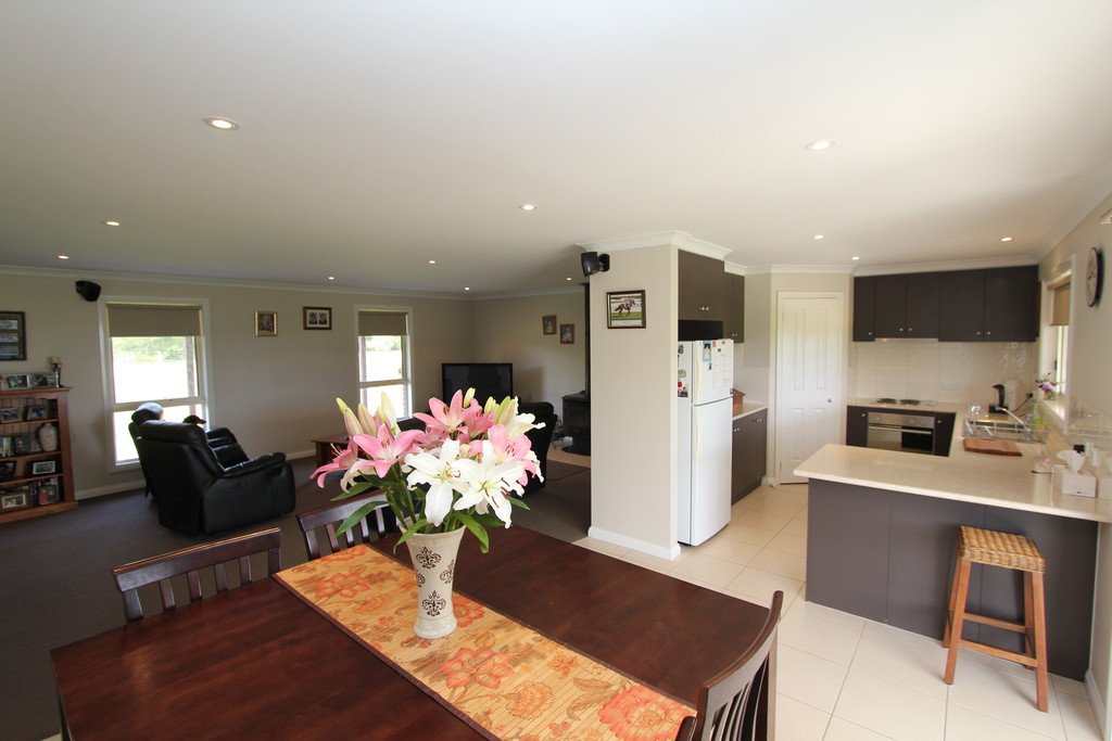 65 Fairview Drive CLUNES 3