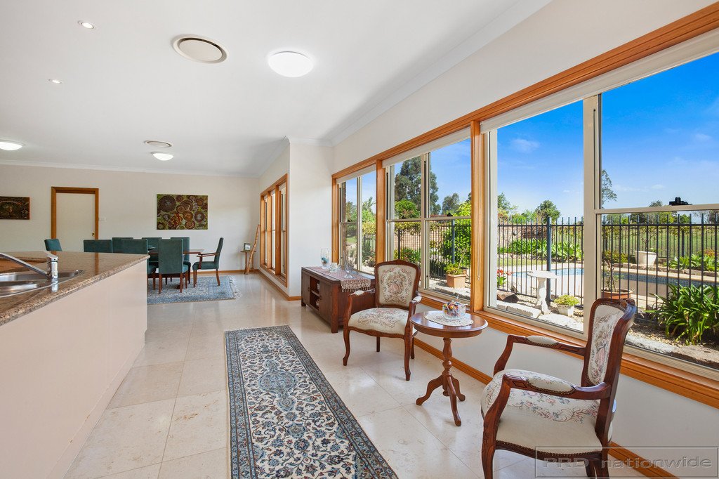 65 Forest Hill Drive OAKHAMPTON HEIGHTS 10