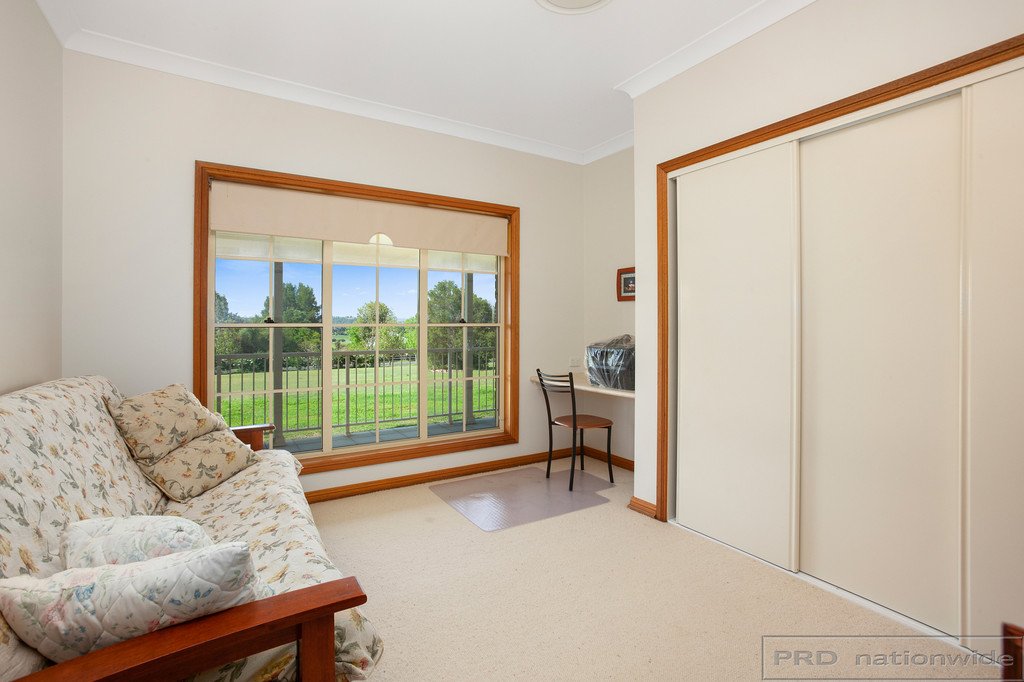 65 Forest Hill Drive OAKHAMPTON HEIGHTS 24