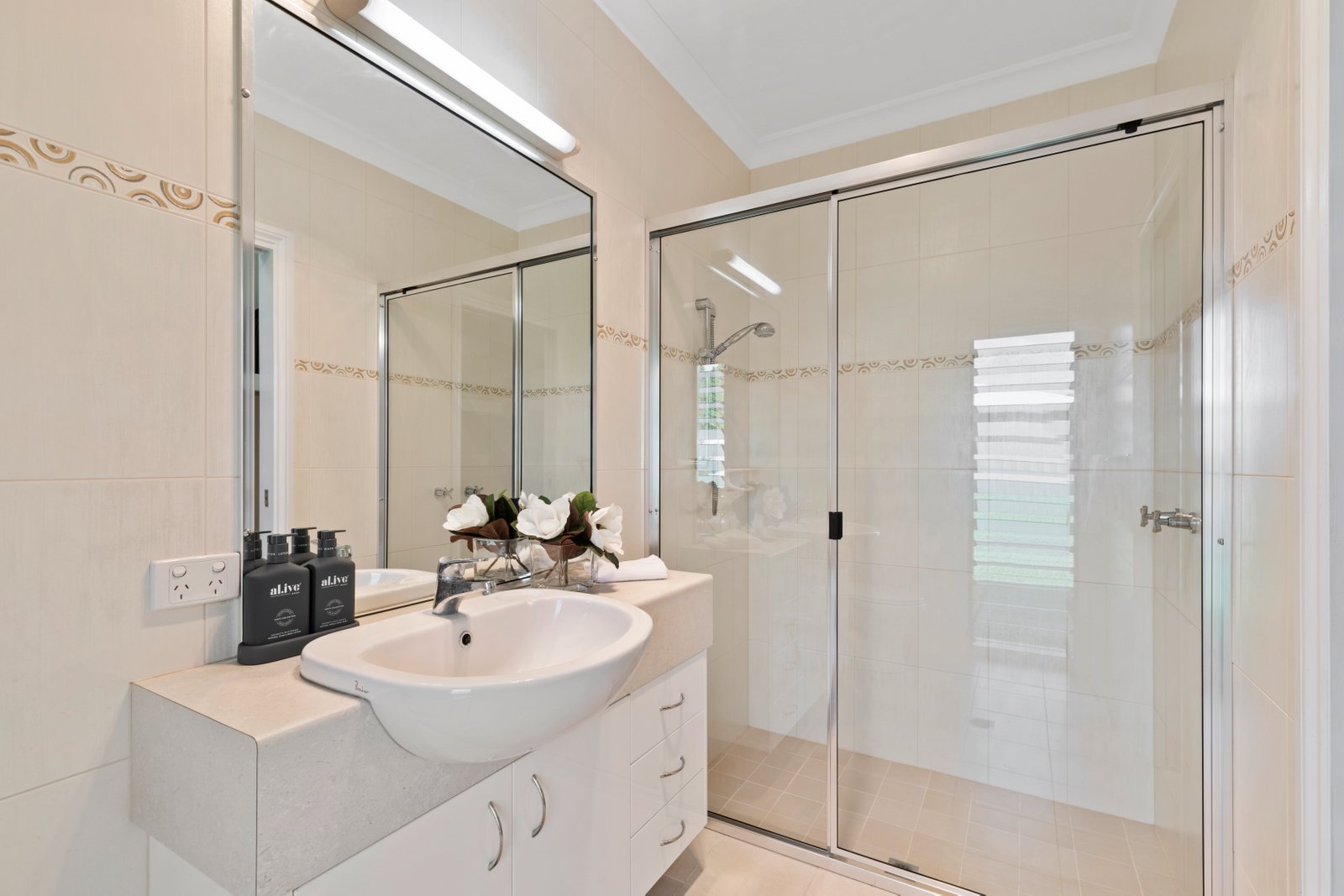 65 Galbraith Park Drive CANNON VALLEY 14