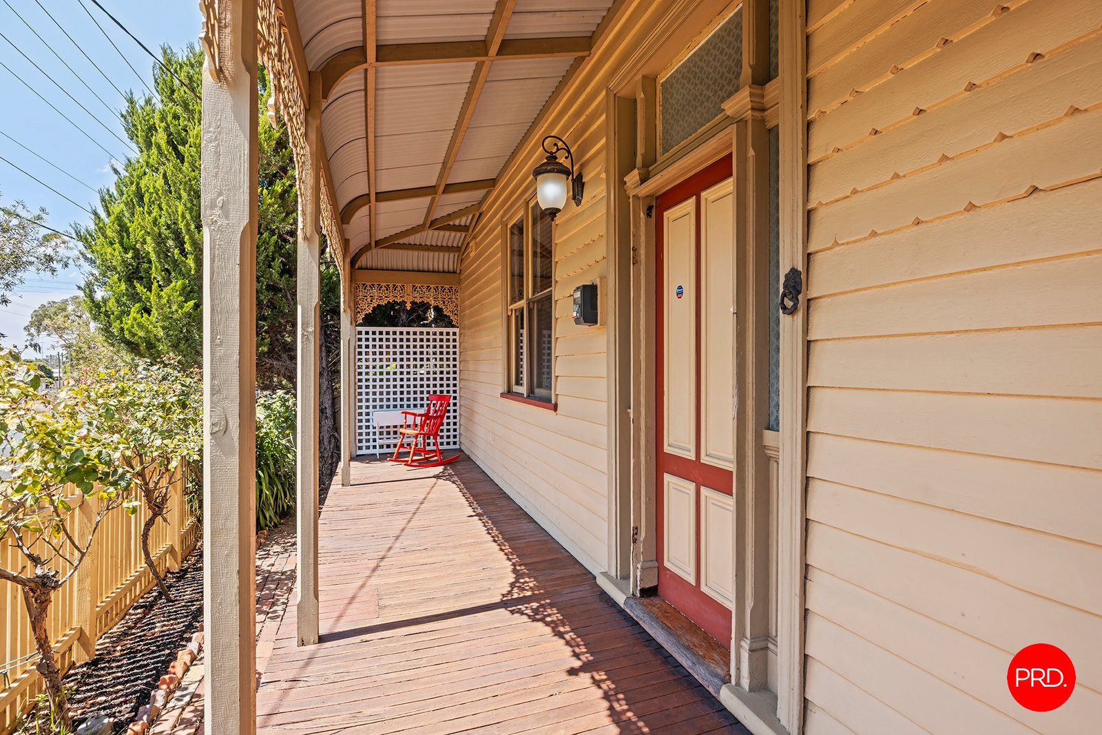 65 Gladstone Street QUARRY HILL 4