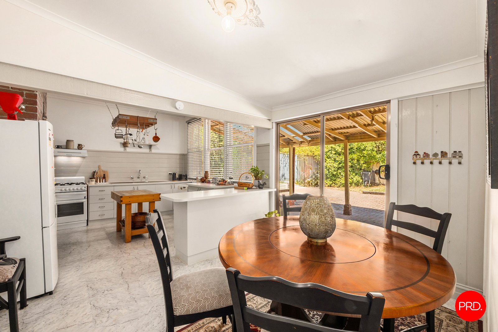 65 Gladstone Street QUARRY HILL 9