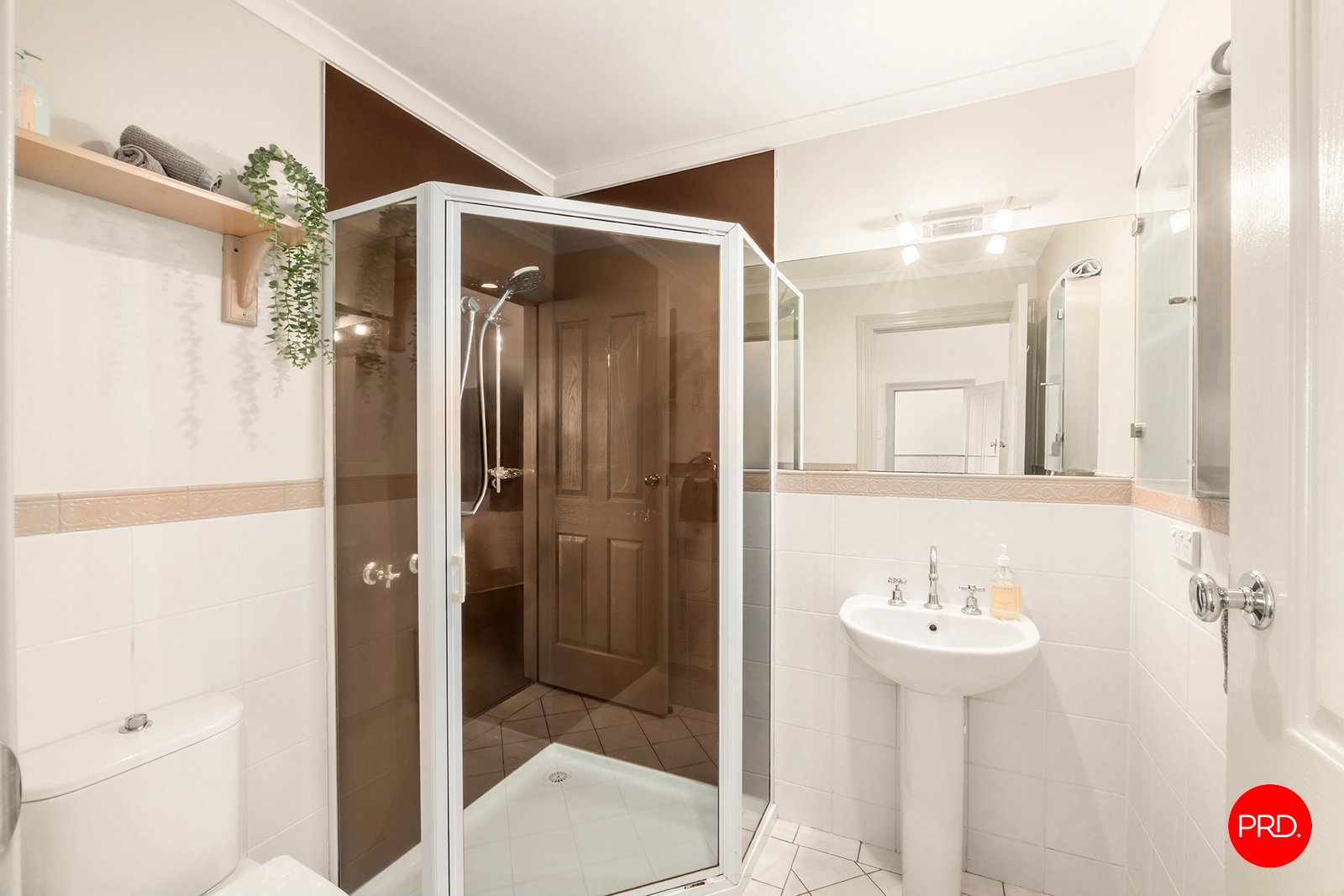 65 Gladstone Street QUARRY HILL 11