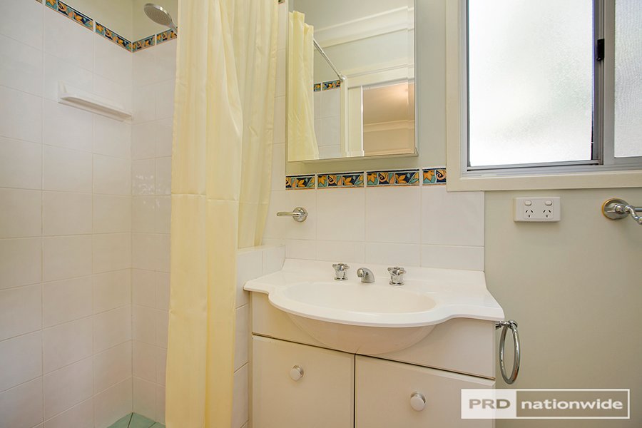 65 Graham Street TAMWORTH 9