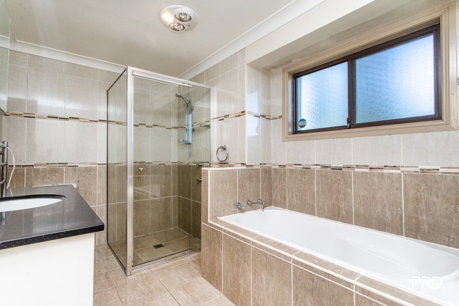 65 Greenbank Dr  Werrington Downs 10