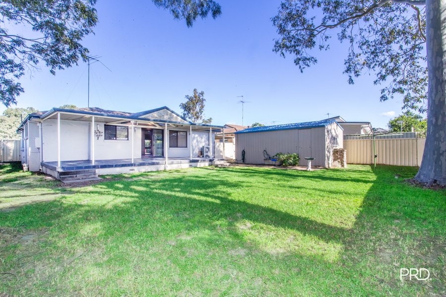 65 Greenbank Dr  Werrington Downs 14