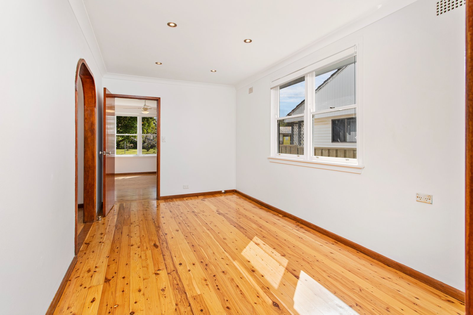 65 Hertford Street BERKELEY 3