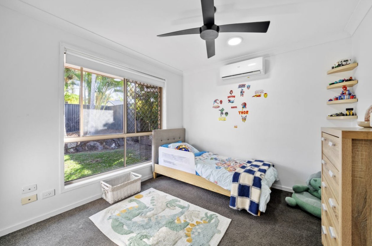 65 Hickey Way CARRARA 12