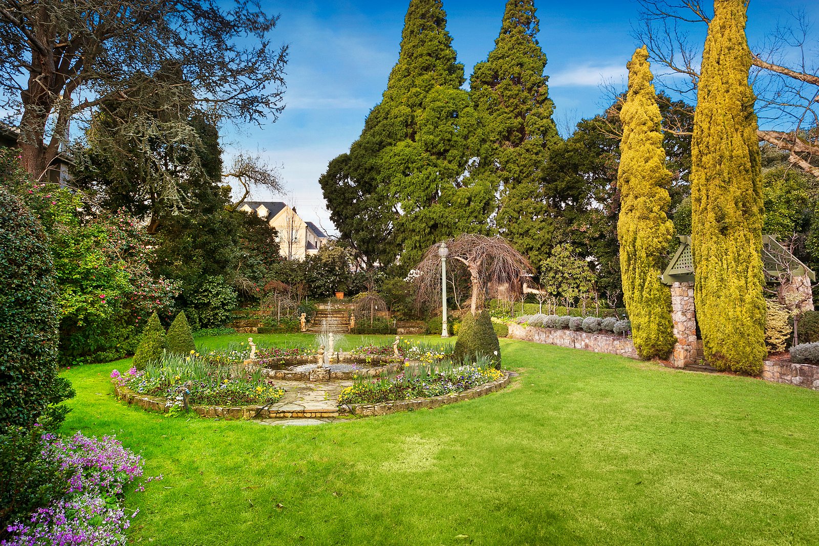 Real Estate and Property in 65 Hopetoun Road, Toorak, VIC