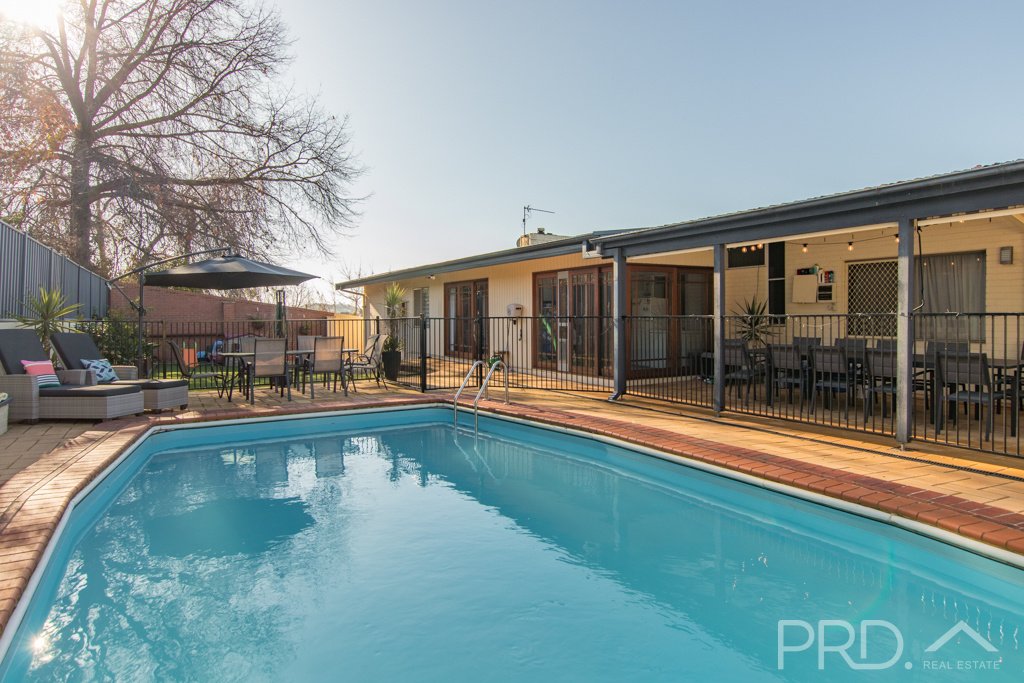 65 Lambie Street TUMUT 21