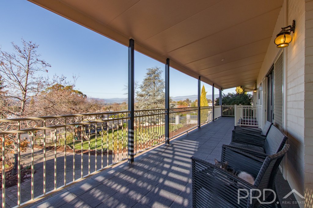 65 Lambie Street TUMUT 22