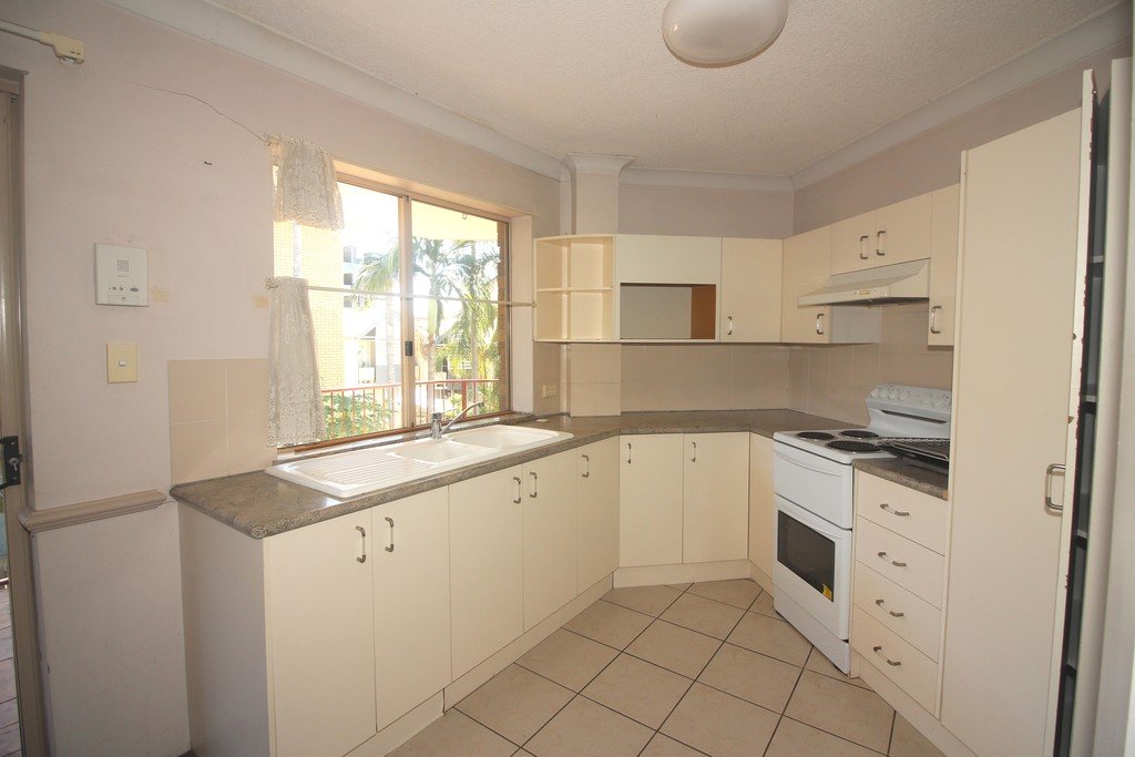 6/5 Laura Street LUTWYCHE 1