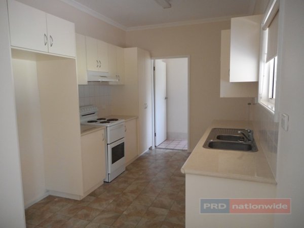 65 Lynch Street ADELONG 3
