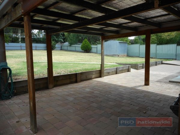 65 Lynch Street ADELONG 4