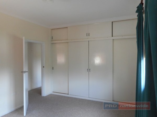 65 Lynch Street ADELONG 5