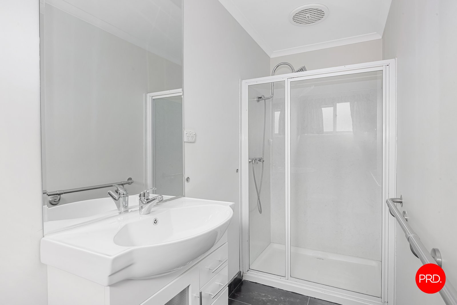 65 Morrison St  KANGAROO FLAT 10