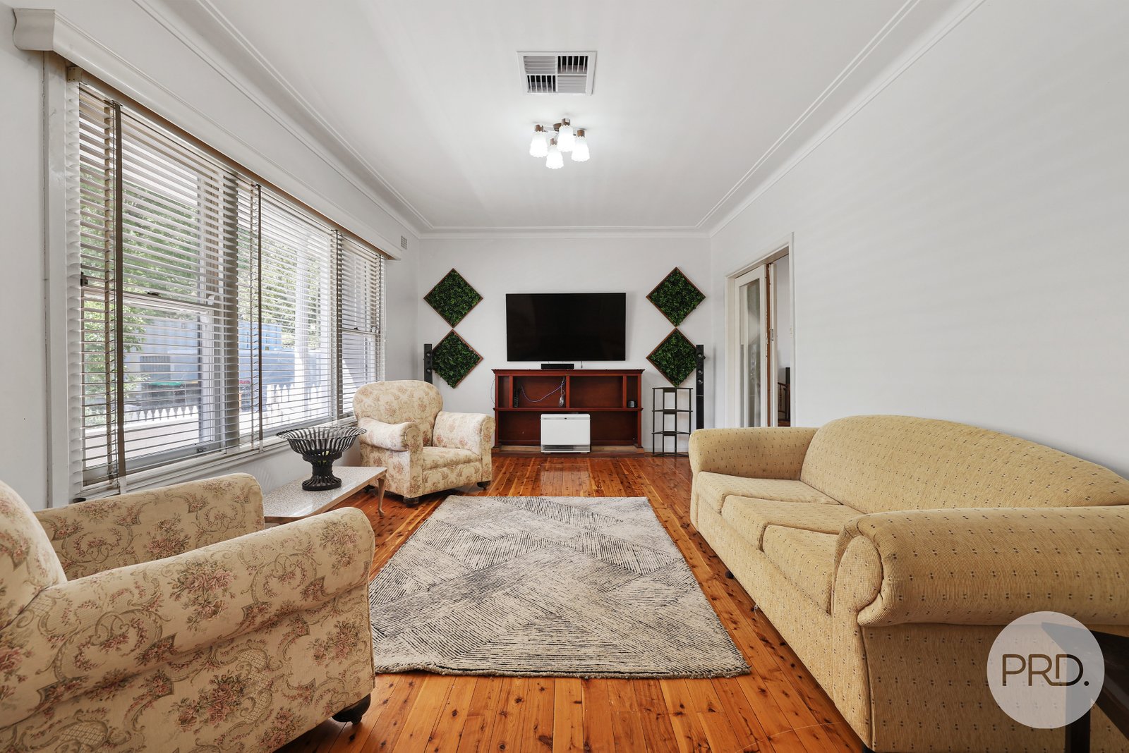 65 Murray Street TAMWORTH 5