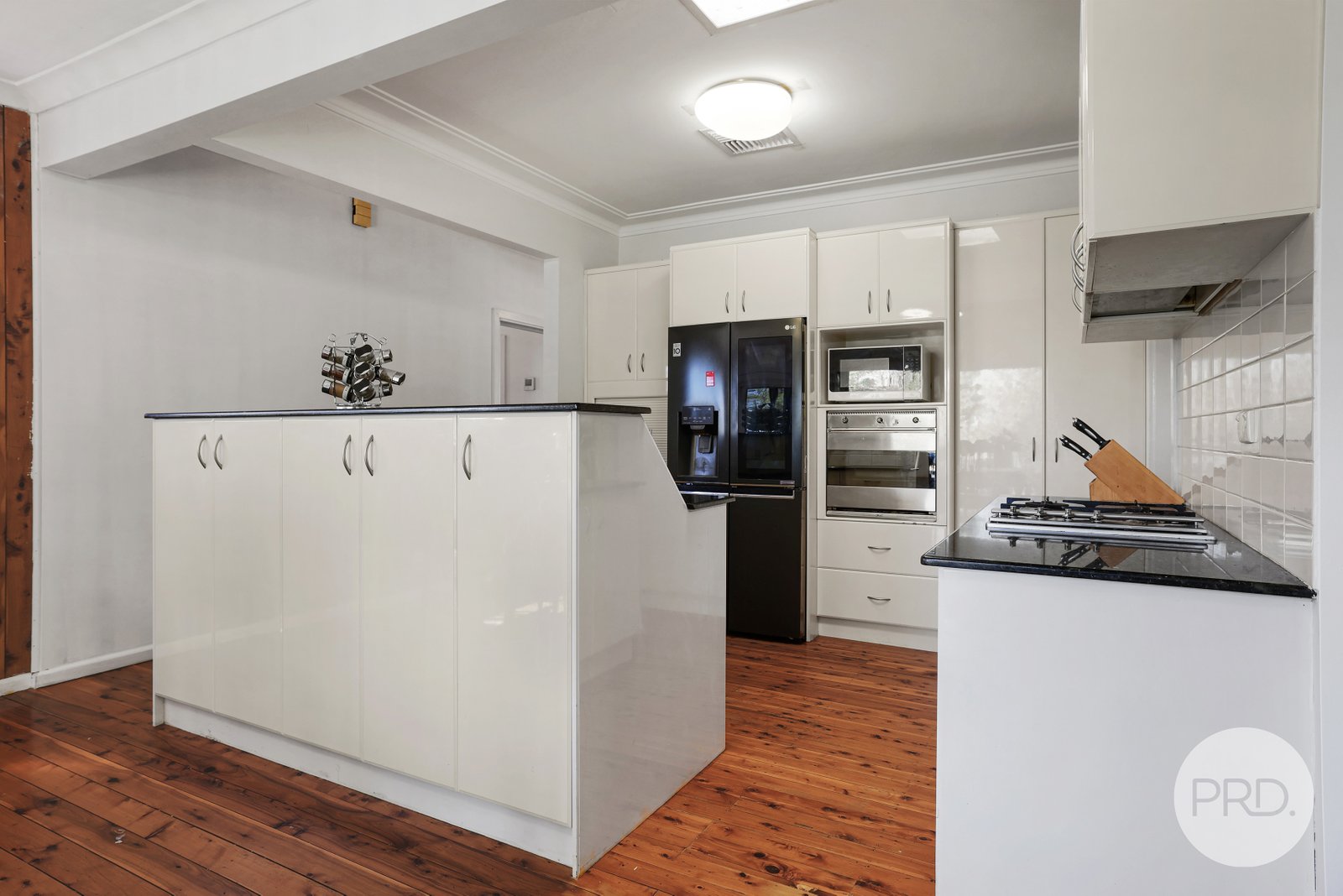 65 Murray Street TAMWORTH 9