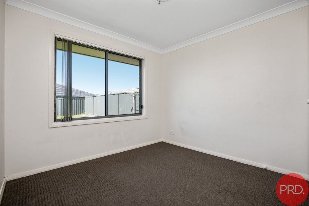 65 Niven Parade RUTHERFORD 15