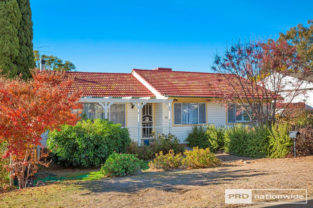 65 Oak Street TAMWORTH 1