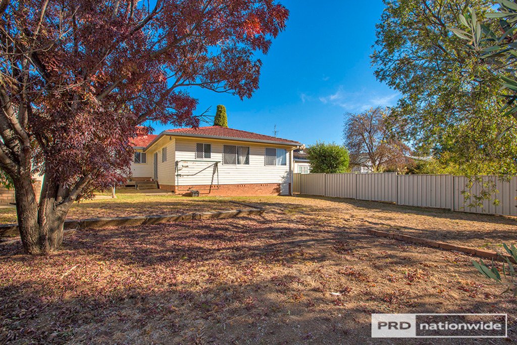 65 Oak Street TAMWORTH 6