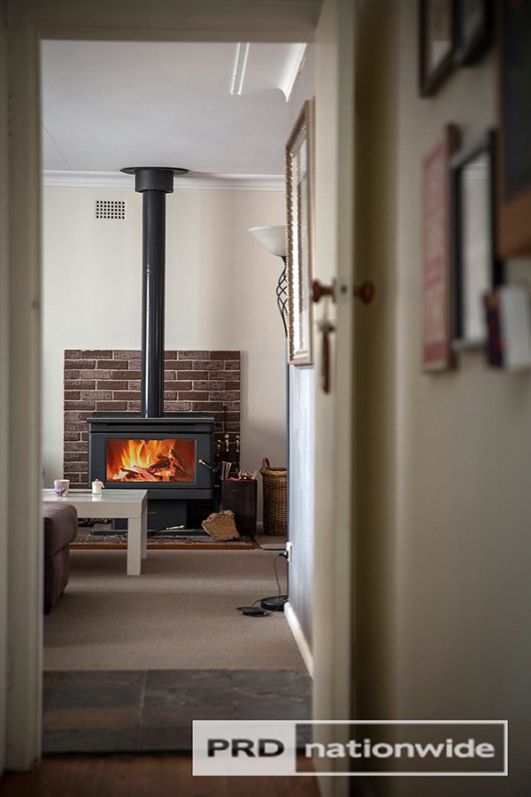 65 Oak Street TAMWORTH 19