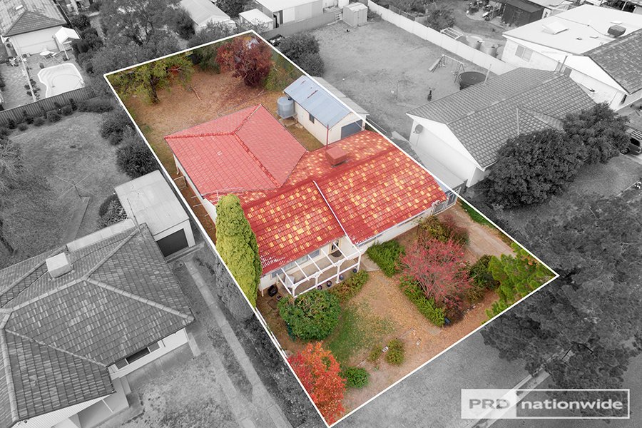 65 Oak Street TAMWORTH 26