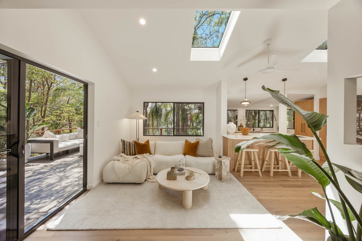 65 Ocean Parade Burleigh Heads 8