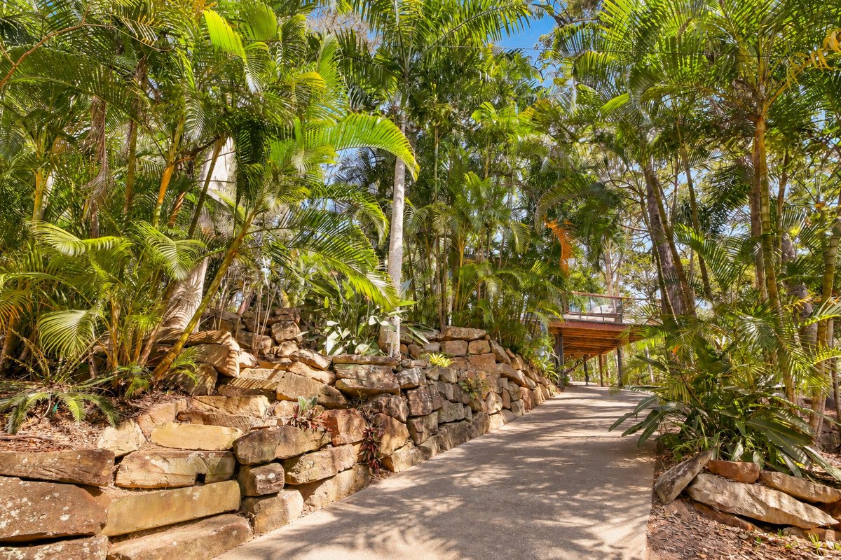 65 Ocean Parade Burleigh Heads 10