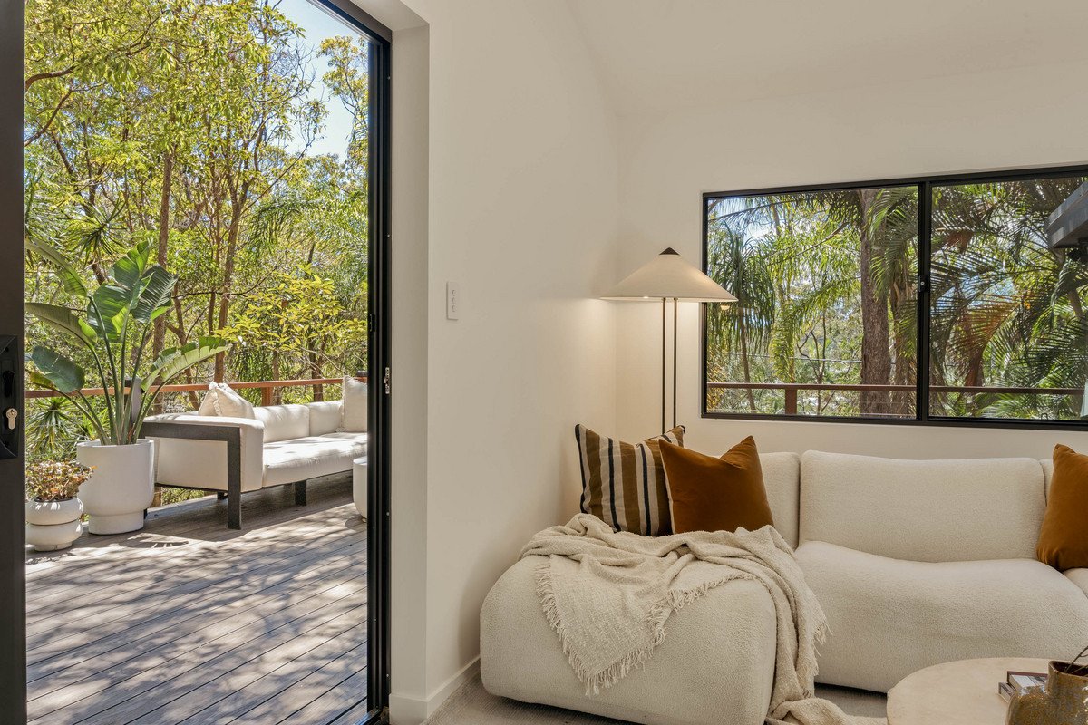 65 Ocean Parade Burleigh Heads 18