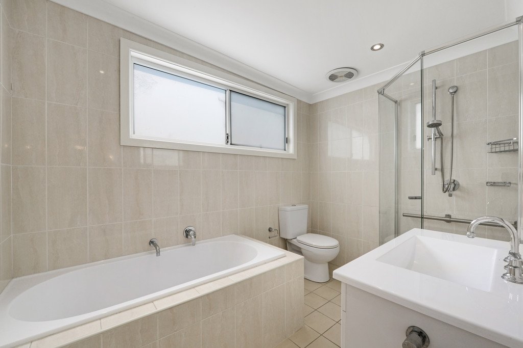 65 Pasadena Street MONTEREY 7