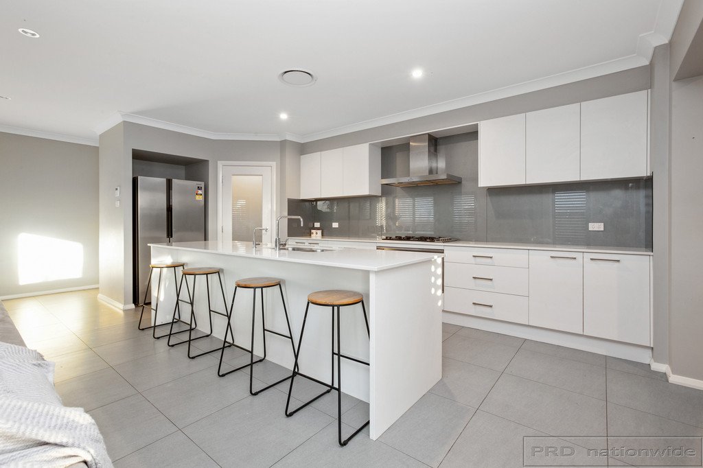 65 Radiant Avenue BOLWARRA HEIGHTS 11