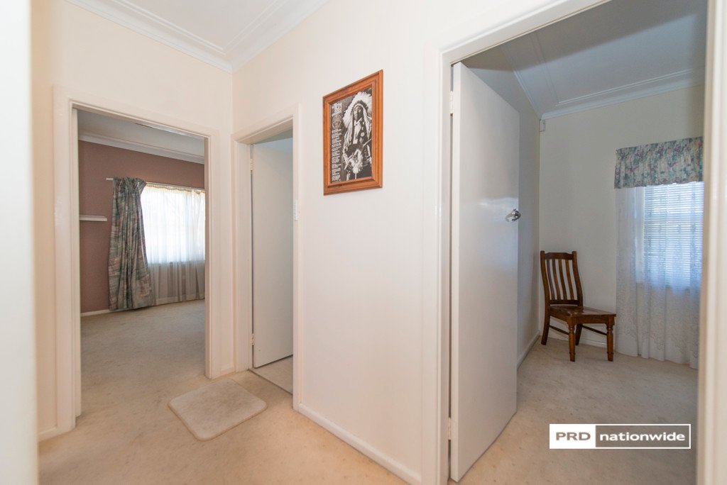 65 Robert Street TAMWORTH 12