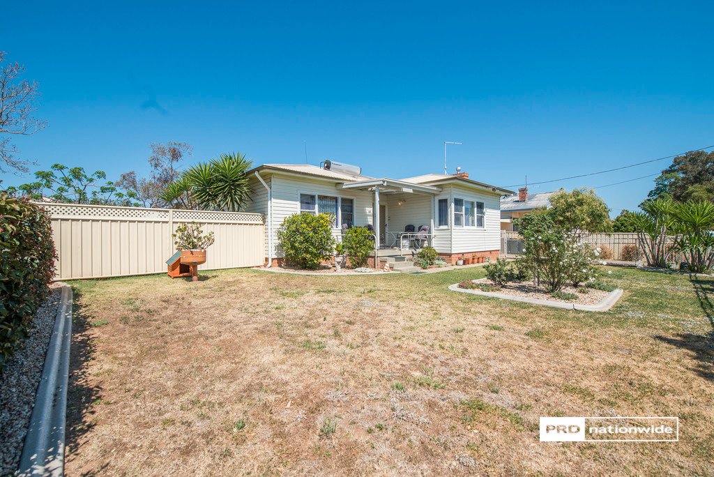 65 Robert Street TAMWORTH 13