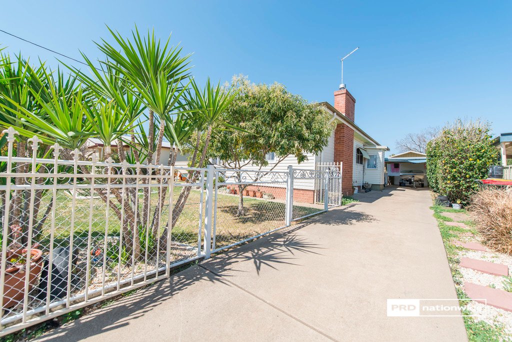65 Robert Street TAMWORTH 14
