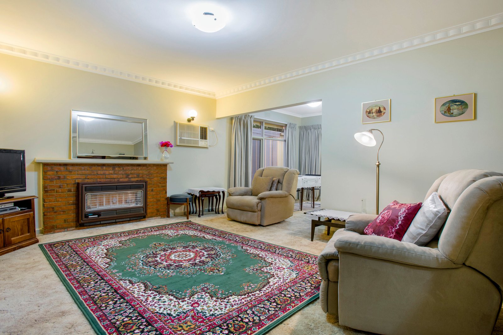 Gallery: 65 Rowans Road