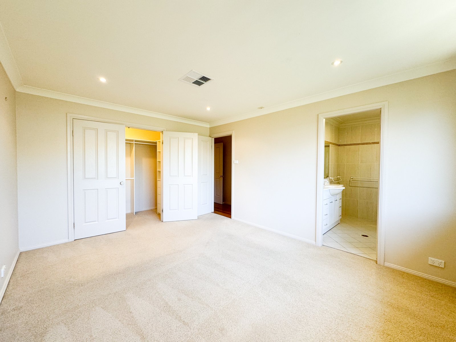 65 Sergeant Baker Drive CORLETTE 16