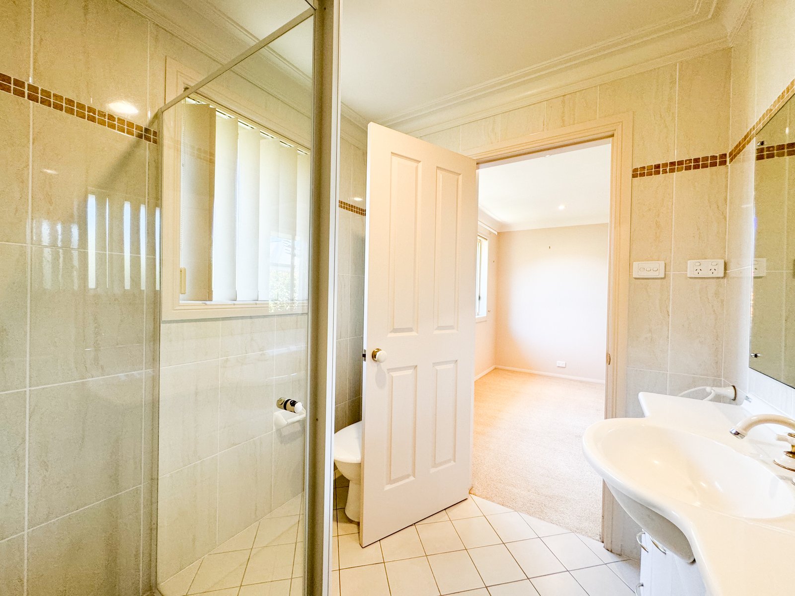 65 Sergeant Baker Drive CORLETTE 17