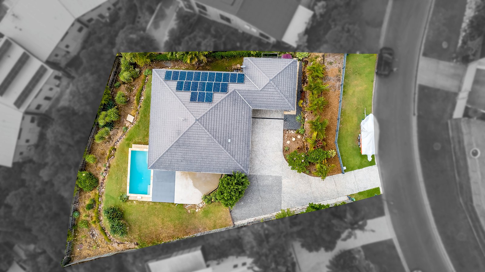 65 Sky Royal Terrace BURLEIGH HEADS 17