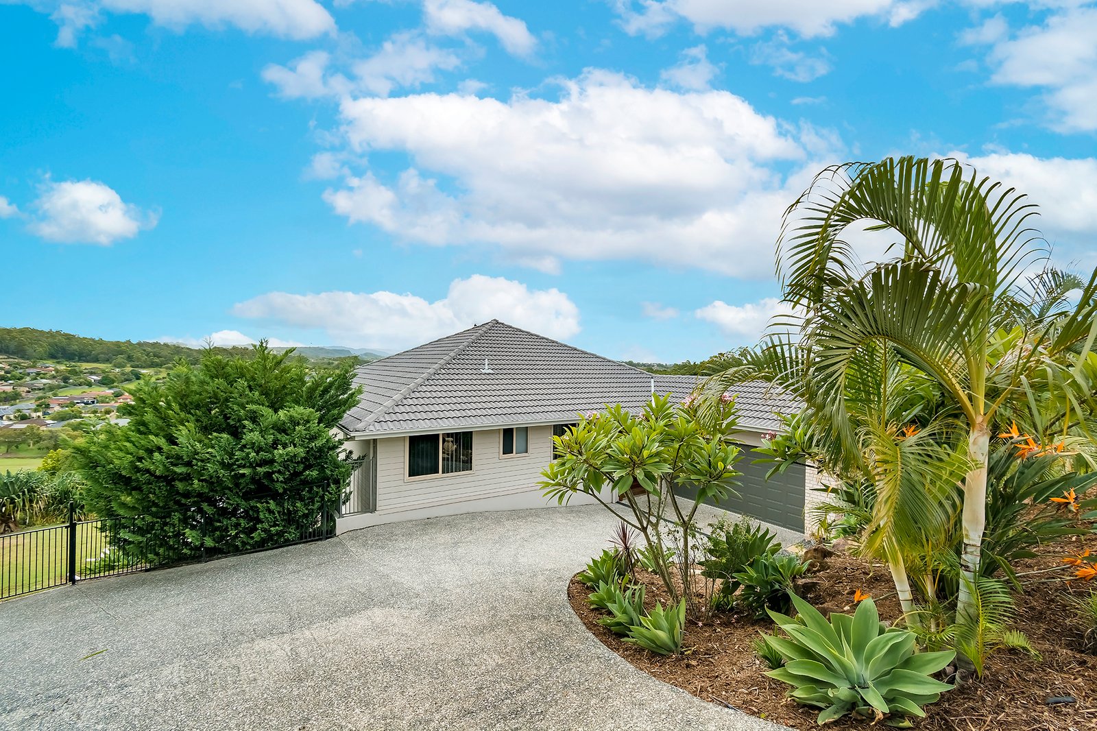 65 Sky Royal Terrace BURLEIGH HEADS 18