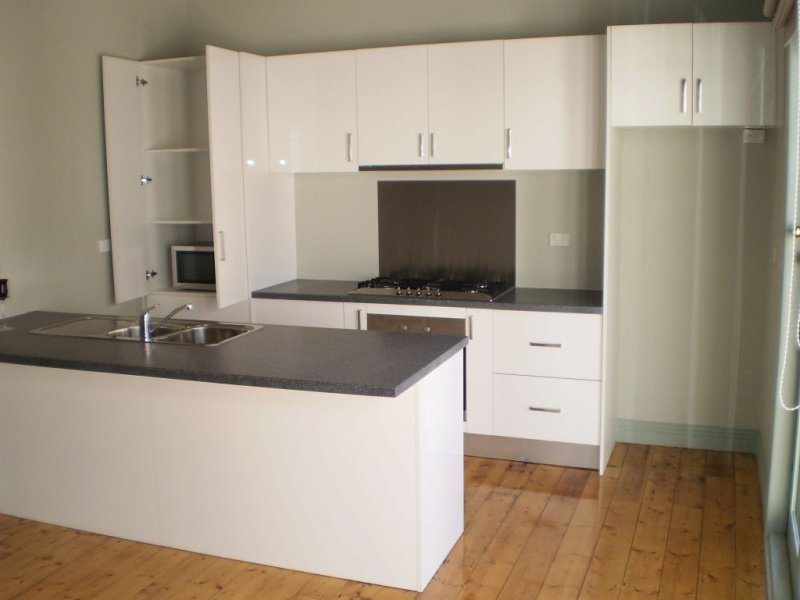 Gallery: 65 Tongue Street
